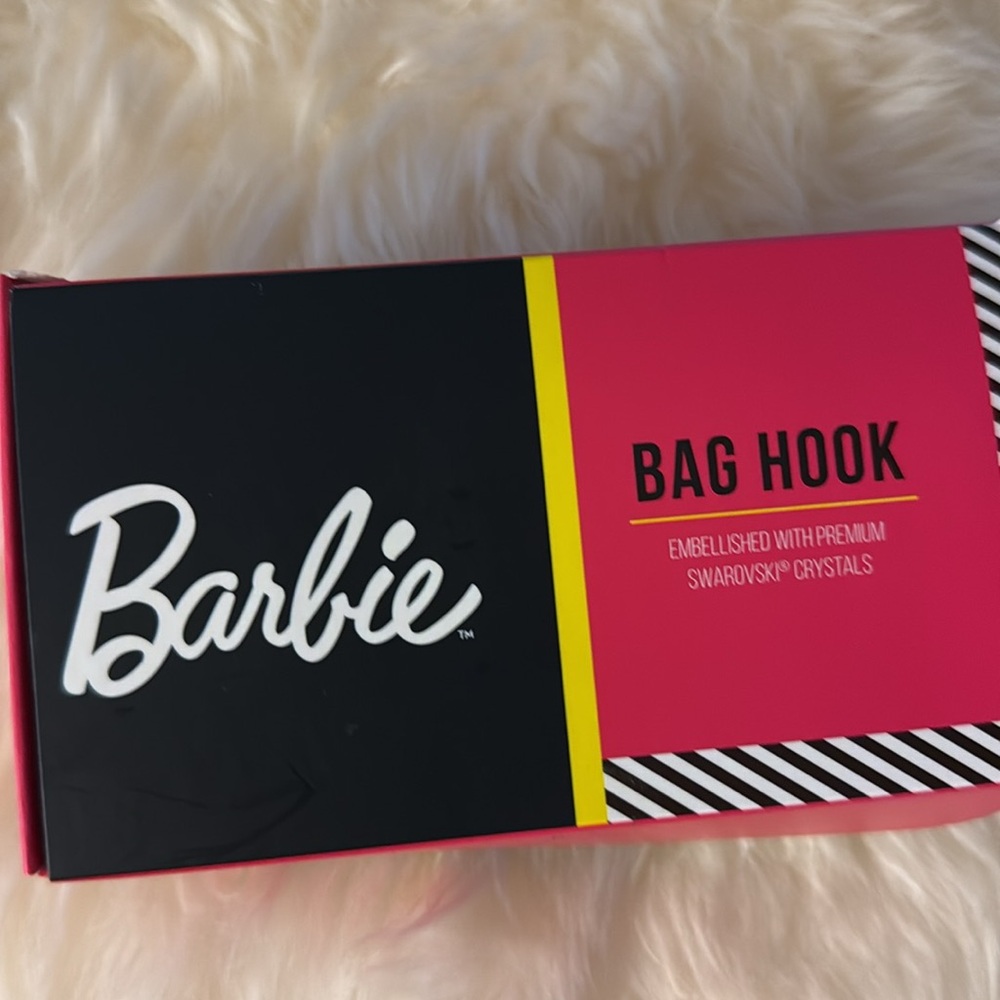 Pilot Barbie 60th Anniversary collector’s edition bag holder Barbie bling - Picture 4 of 4